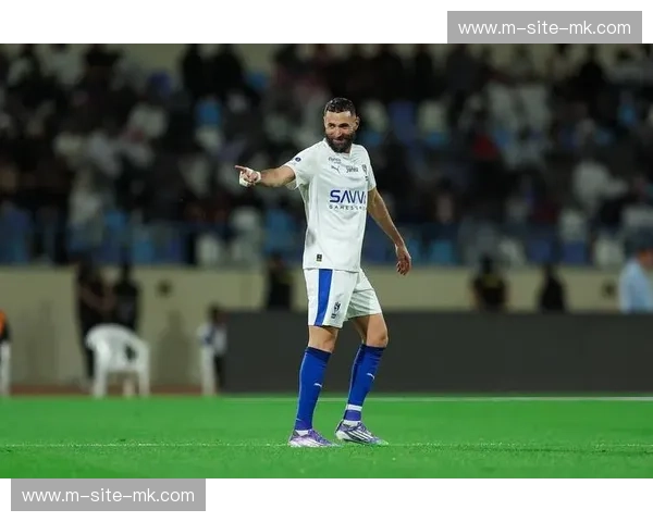 本泽马因内收肌伤势缺席关键战 利雅得新月锋线火力受到明显影响